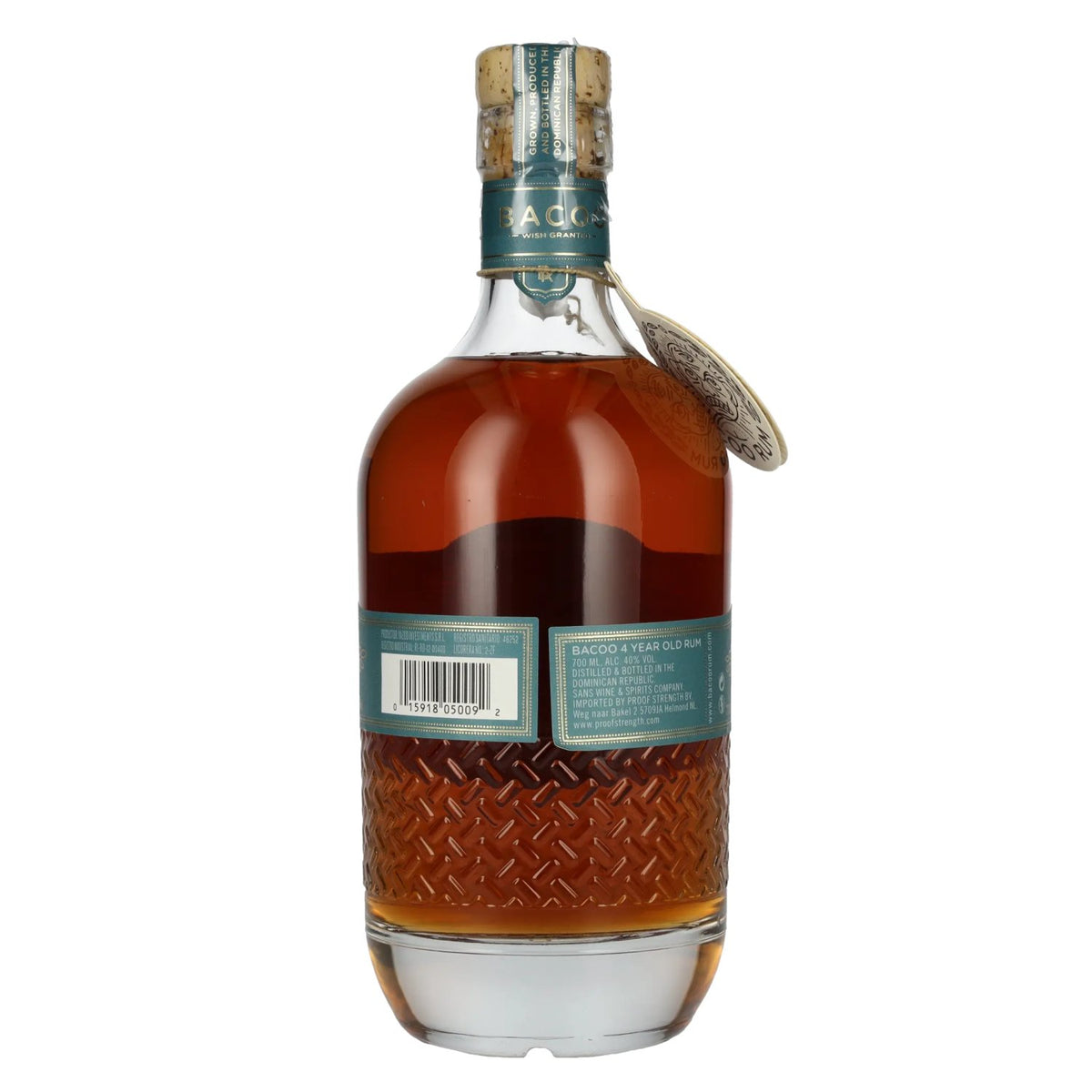 Bacoo Rum 4 Years Old 40% Vol. 0,7l