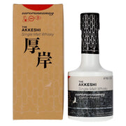 The Akkeshi Single Malt Spirit sarorunkamuy Lightly-Peated 55 % vol., 0,2 l, dans un coffret cadeau