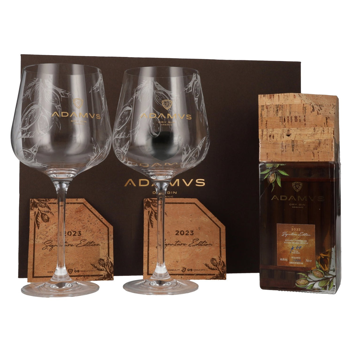 Adamus Dry Gin Organic Signature Edition 2023 44,4% Vol. 0,7l in geschenkverpakking met 2 glazen &amp; kurk onderzetter