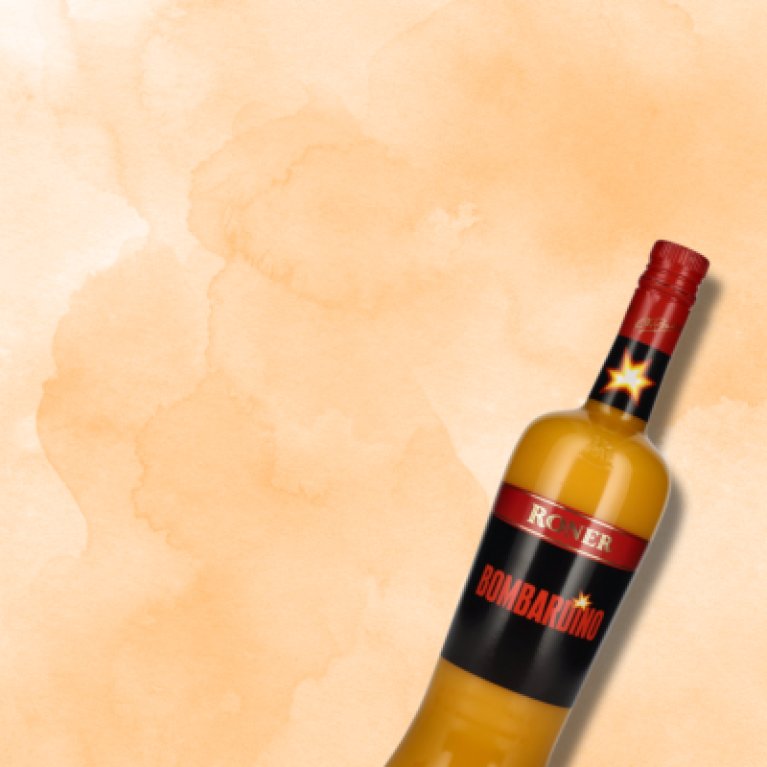 Roner Bombardino Flasche auf hellem Hintergrund