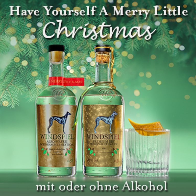 2 bouteilles de la marque Windspiel sur fond vert de Noël