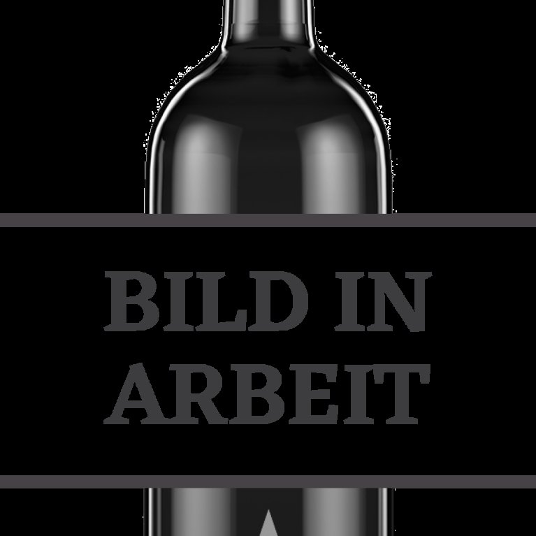 Eine Flasche Hennessy Very Special Cognac liegt leicht geneigt vor einem abstrakten, roséfarbenen Hintergrund mit fließenden Aquarellstrukturen – edel und modern inszeniert.