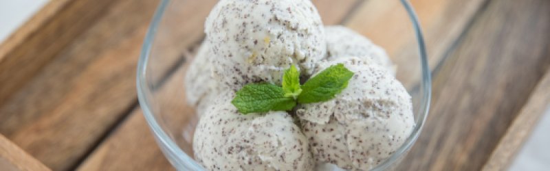 Amaretto-Mohn-Eis