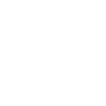 Een witte vleermuis vliegt in een cirkel. Eronder staat in hoofdletters geschreven: BACARDI.