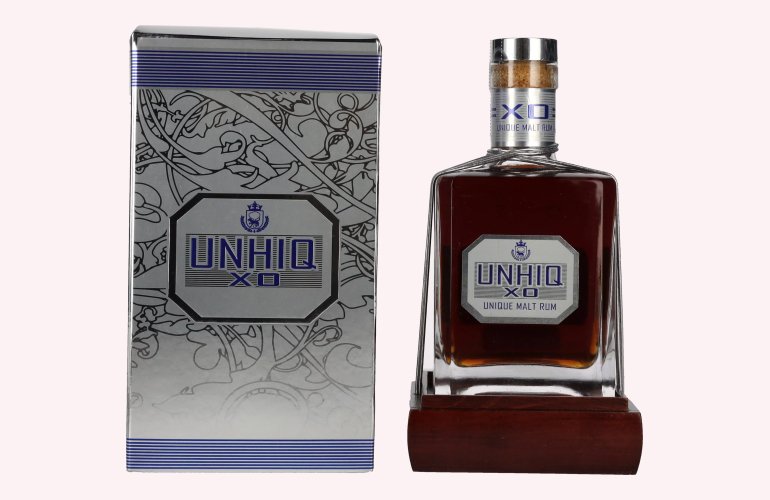 Unhiq XO Unique Malt Rum 42% Vol. 0,5l in Giftbox