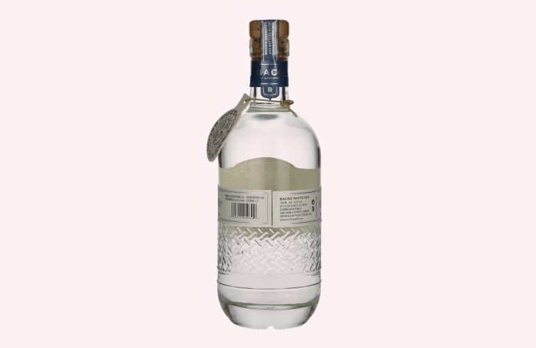 Bacoo 3 Years Old White Rum 43% Vol. 0,7l
