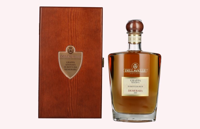 Dellavalle Grappa Affinata in botti da RUM 2005 42% Vol. 0,7l in Holzkiste