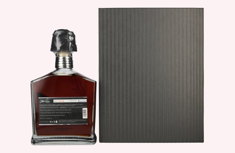 Flor de Caña 30 Years Old V Generaciones Single Barrel 1988 45% Vol. 0,7l in Geschenkbox mit 2 Stielgläsern